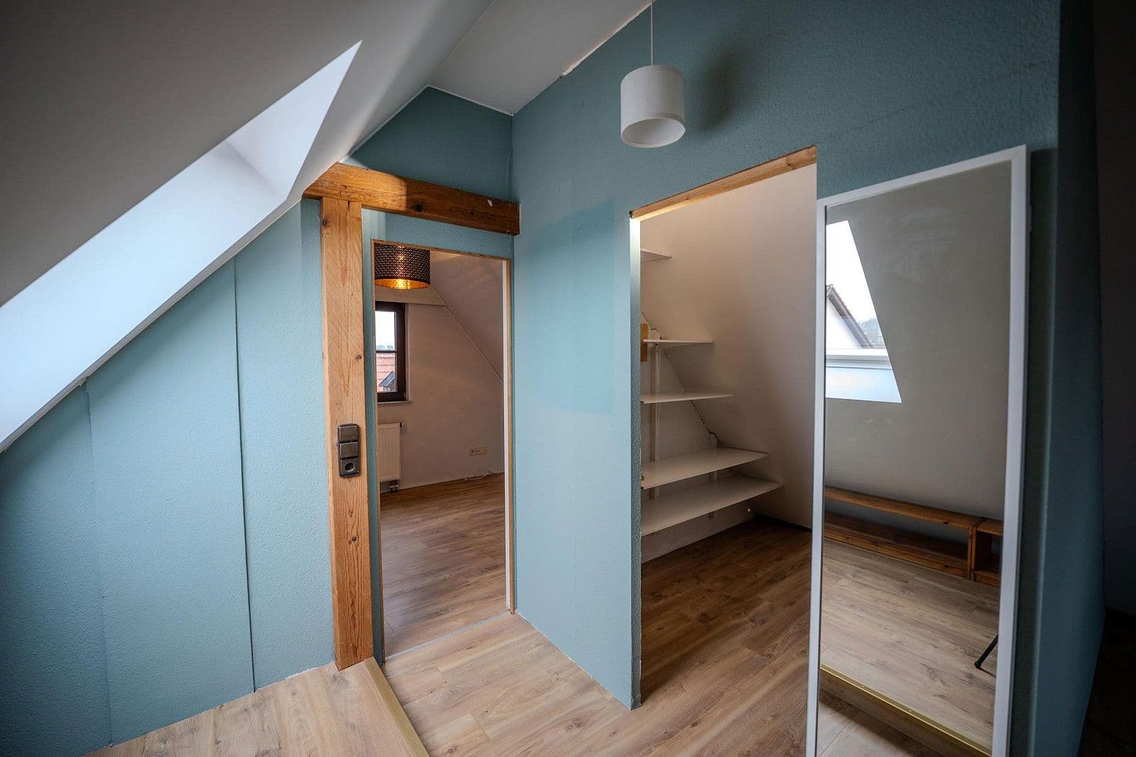 Pronájem domu 136 m², pozemek 323 m², Dorfstraße 47, Ebersbach an der Fils, Bádensko-Württembersko Pronájem domu 136 m², pozemek 323 m², Dorfstraße 47, Ebersbach an der Fils, Bádensko-Württembersko