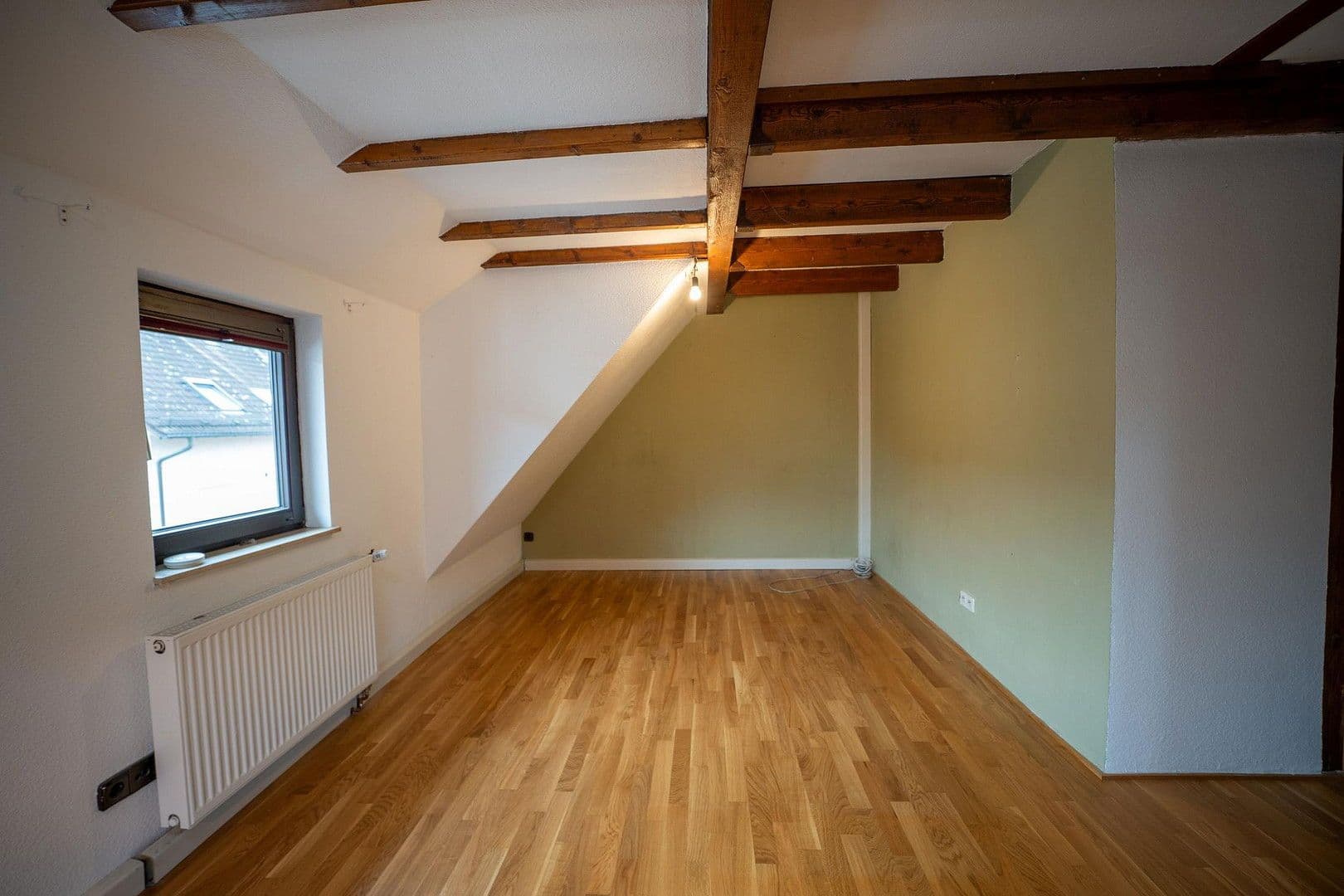 Pronájem domu 136 m², pozemek 323 m², Dorfstraße 47, Ebersbach an der Fils, Bádensko-Württembersko Pronájem domu 136 m², pozemek 323 m², Dorfstraße 47, Ebersbach an der Fils, Bádensko-Württembersko