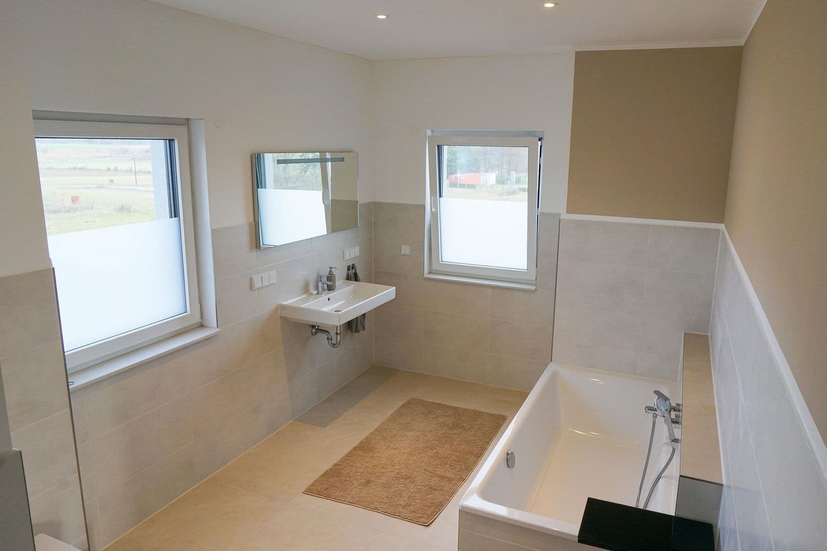 Prodej domu 164 m², pozemek 645 m², Bahrdorf, Dolní Sasko Prodej domu 164 m², pozemek 645 m², Bahrdorf, Dolní Sasko