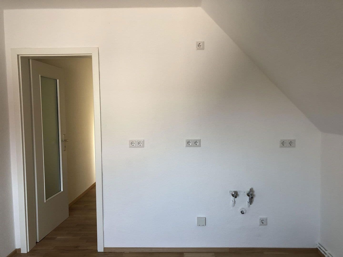 Pronájem bytu 1+1 26 m², Puschkinstraße 6, Schkopau, Sasko-Anhaltsko Pronájem bytu 1+1 26 m², Puschkinstraße 6, Schkopau, Sasko-Anhaltsko