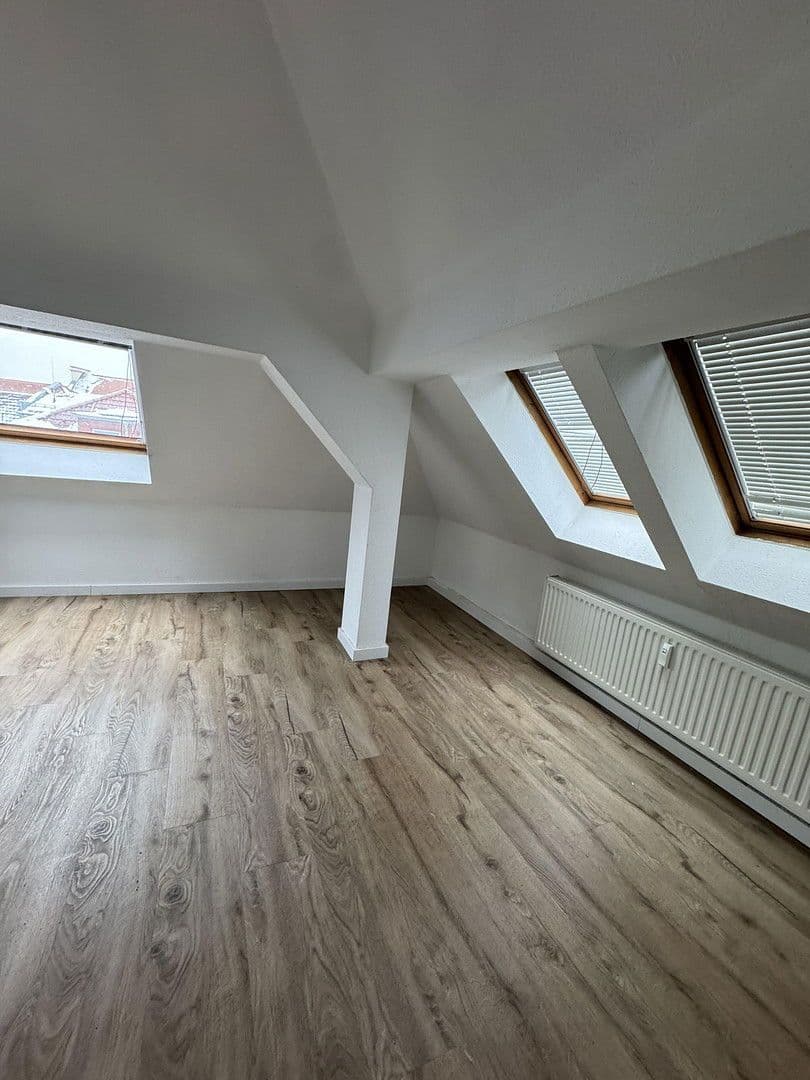 Pronájem bytu 6+1 145 m², Gottlaßstr. 4, Leipzig, Sasko Pronájem bytu 6+1 145 m², Gottlaßstr. 4, Leipzig, Sasko