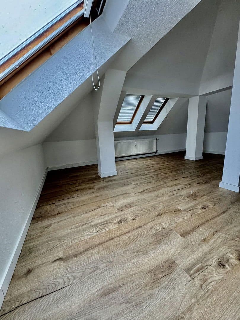 Pronájem bytu 6+1 145 m², Gottlaßstr. 4, Leipzig, Sasko Pronájem bytu 6+1 145 m², Gottlaßstr. 4, Leipzig, Sasko