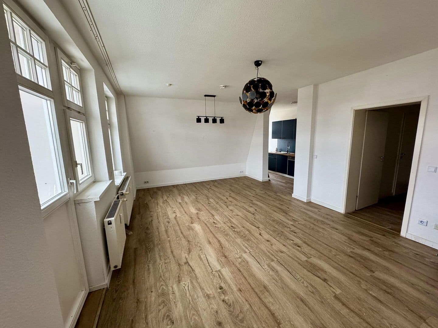 Pronájem bytu 6+1 145 m², Gottlaßstr. 4, Leipzig, Sasko Pronájem bytu 6+1 145 m², Gottlaßstr. 4, Leipzig, Sasko