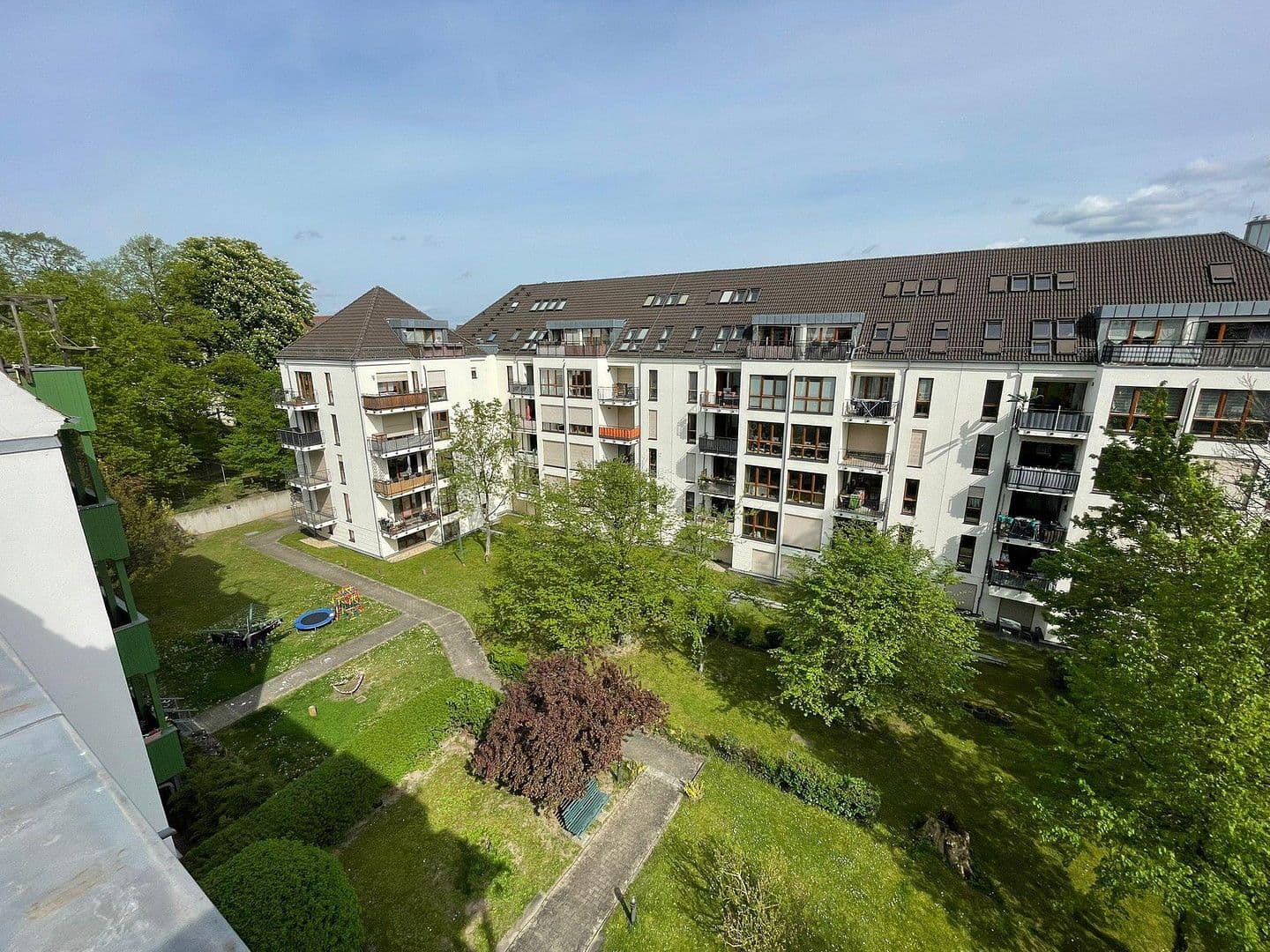 Pronájem bytu 6+1 145 m², Gottlaßstr. 4, Leipzig, Sasko Pronájem bytu 6+1 145 m², Gottlaßstr. 4, Leipzig, Sasko