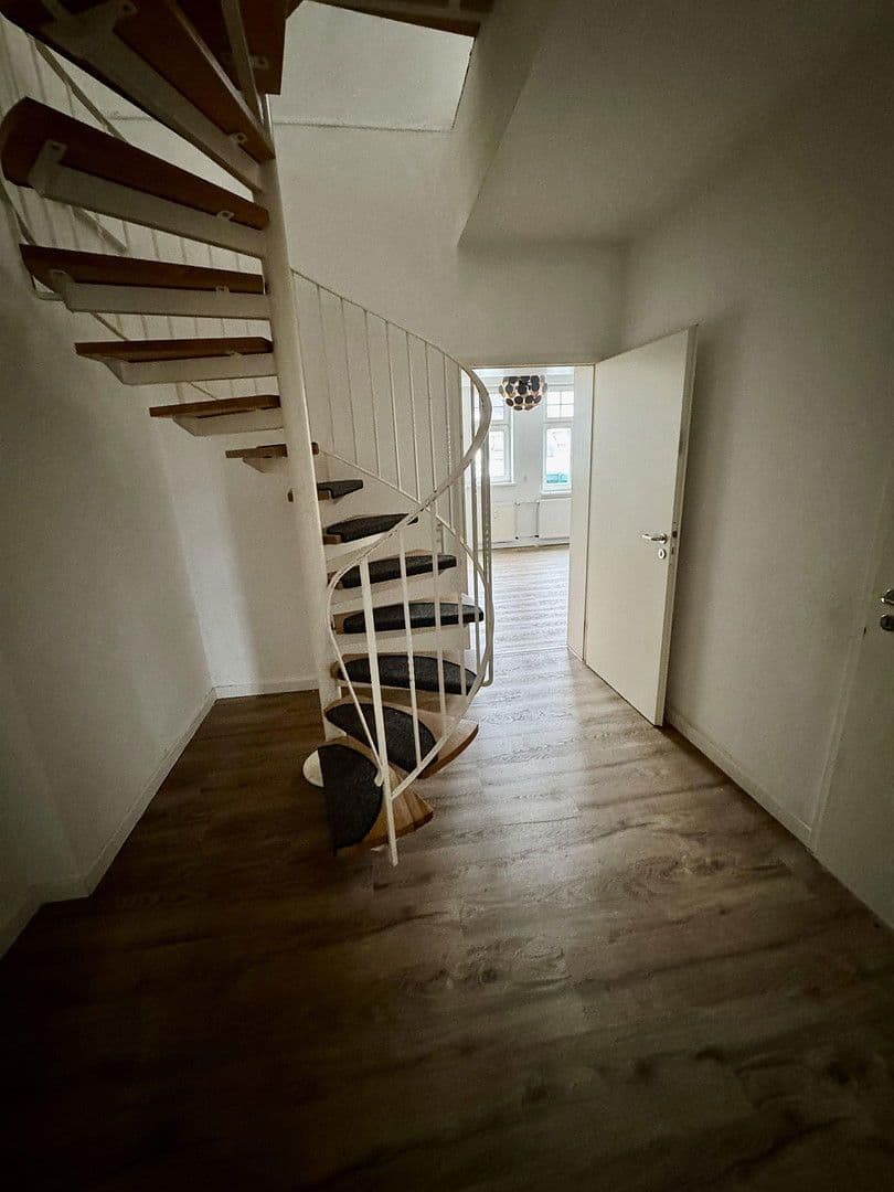 Pronájem bytu 6+1 145 m², Gottlaßstr. 4, Leipzig, Sasko Pronájem bytu 6+1 145 m², Gottlaßstr. 4, Leipzig, Sasko