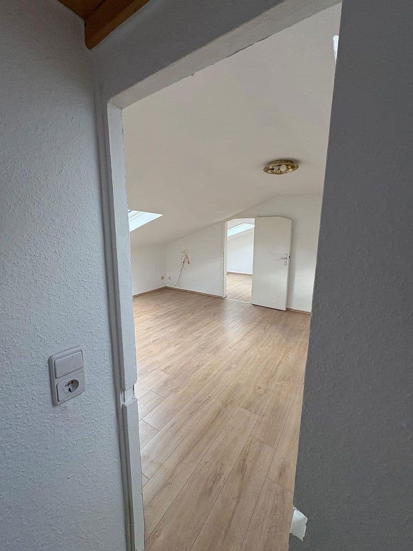 Pronájem bytu 2+1 60 m², Seidenstraße 40-42, Krefeld, Severní Porýní-Vestfálsko Pronájem bytu 2+1 60 m², Seidenstraße 40-42, Krefeld, Severní Porýní-Vestfálsko