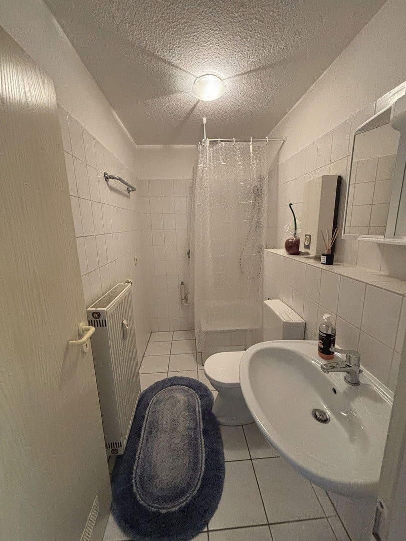 Pronájem bytu 1+1 35 m², Nackenheim, Porýní-Falc Pronájem bytu 1+1 35 m², Nackenheim, Porýní-Falc