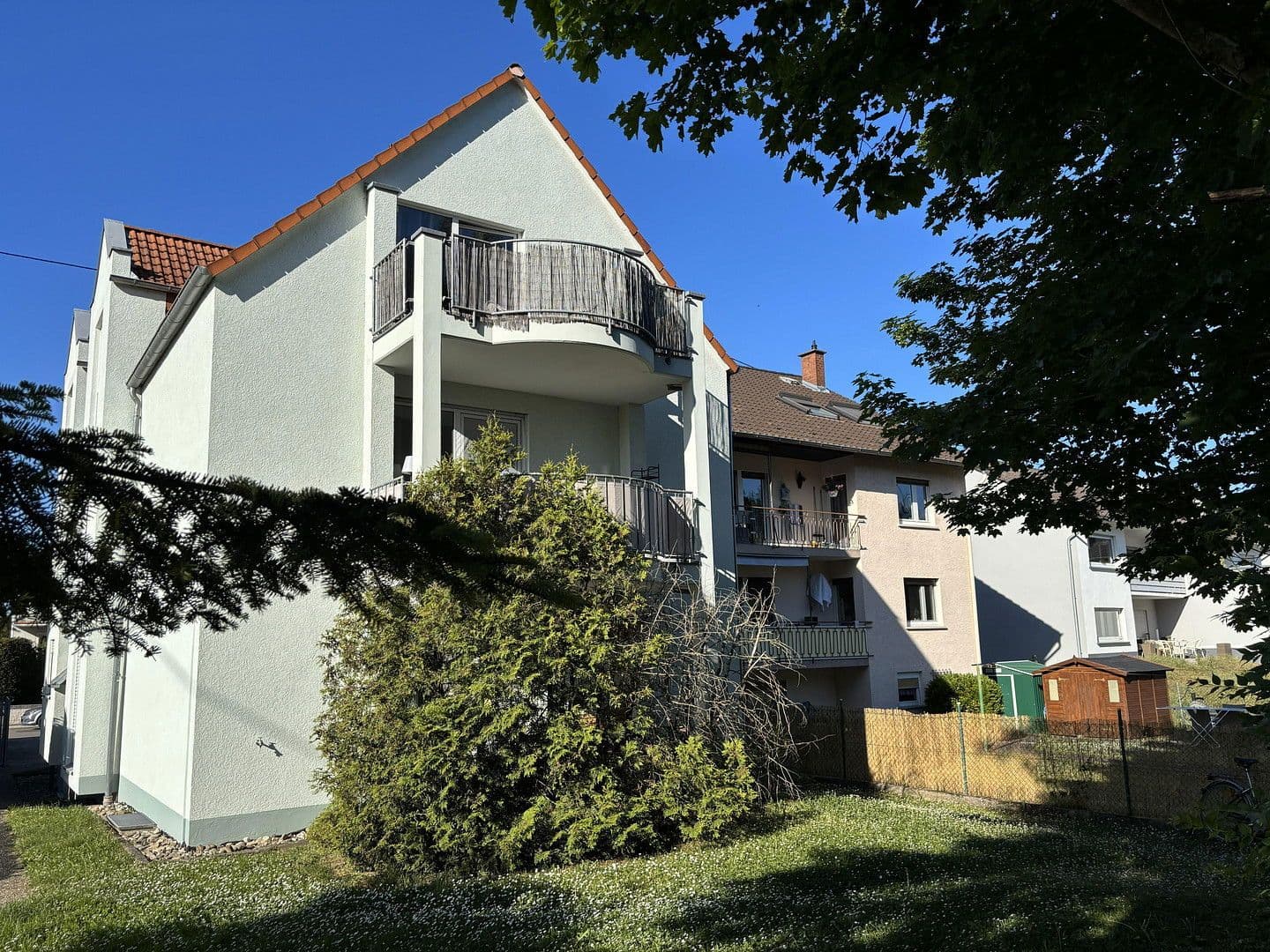 Pronájem bytu 1+1 35 m², Nackenheim, Porýní-Falc Pronájem bytu 1+1 35 m², Nackenheim, Porýní-Falc