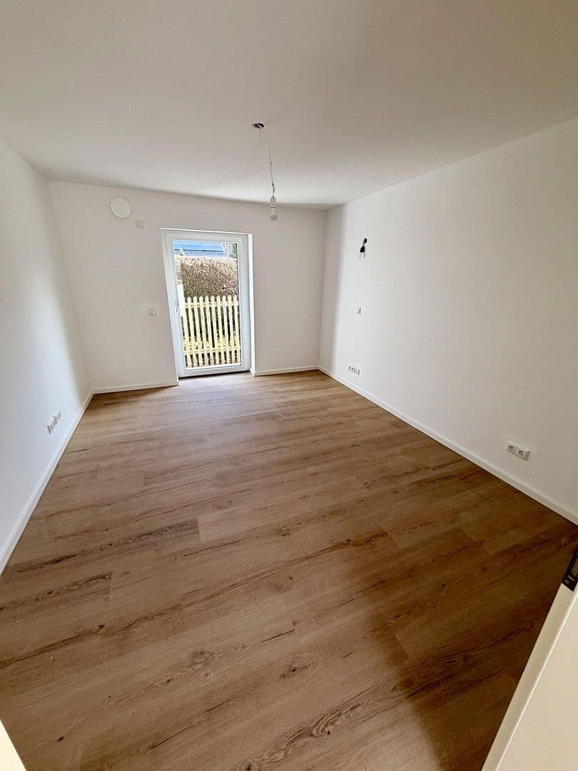 Prodej domu 152 m², pozemek 521 m², Siedlerstraße 4, Baierbrunn, Bavorsko Prodej domu 152 m², pozemek 521 m², Siedlerstraße 4, Baierbrunn, Bavorsko