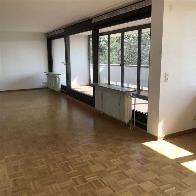 Pronájem bytu 2+1 97 m², Tübingen, Bádensko-Württembersko Pronájem bytu 2+1 97 m², Tübingen, Bádensko-Württembersko