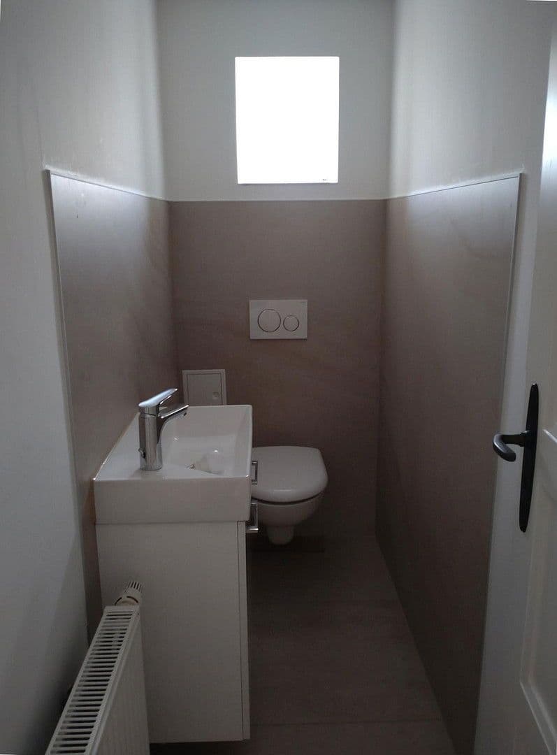 Pronájem bytu 4+1 110 m², Sonneberg, Durynsko Pronájem bytu 4+1 110 m², Sonneberg, Durynsko