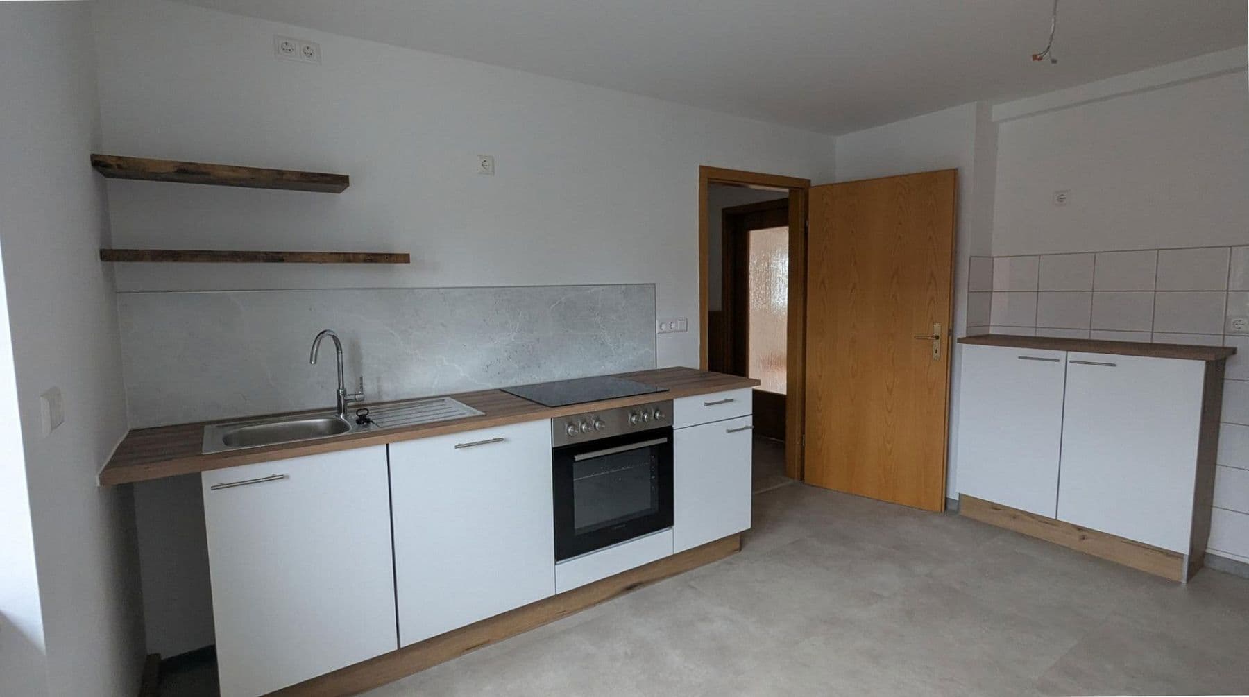 Pronájem bytu 4+1 110 m², Sonneberg, Durynsko Pronájem bytu 4+1 110 m², Sonneberg, Durynsko