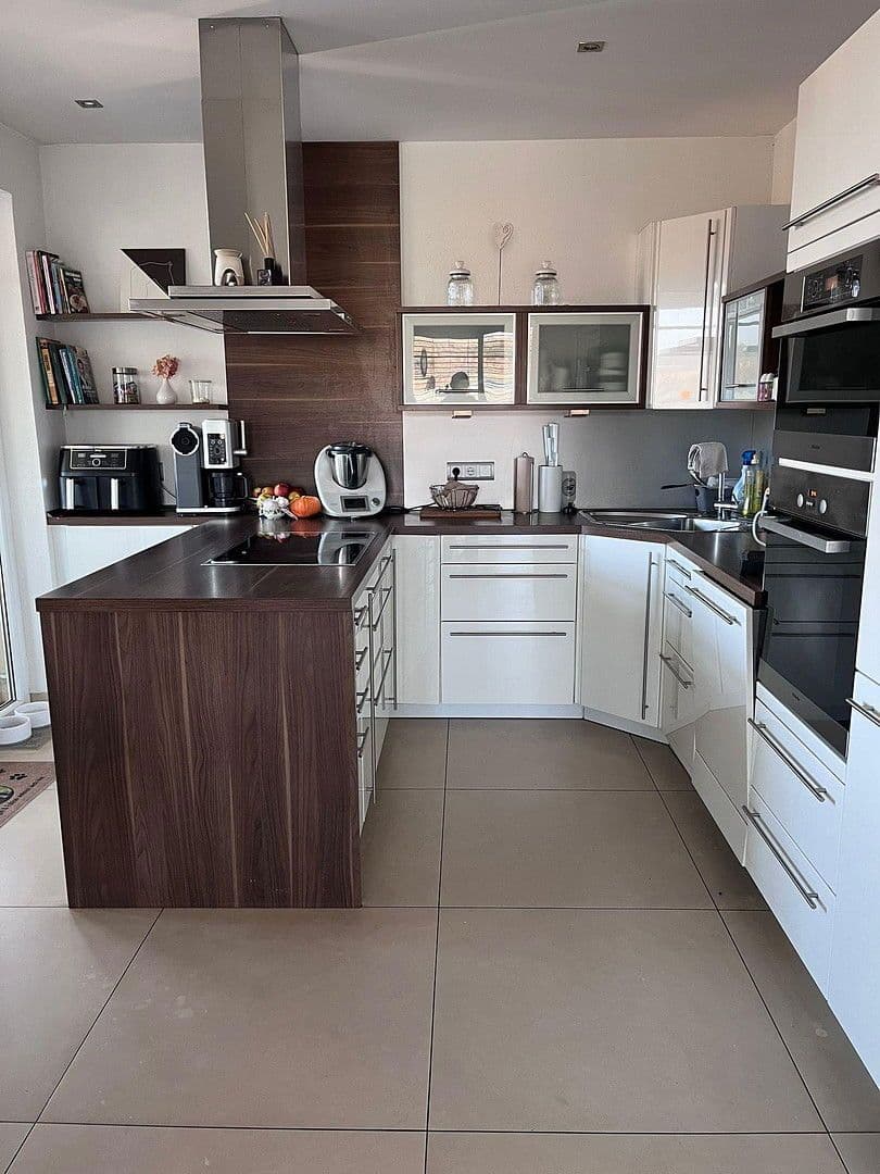 Prodej domu 284 m², pozemek 770 m², Remlingen, Bavorsko Prodej domu 284 m², pozemek 770 m², Remlingen, Bavorsko