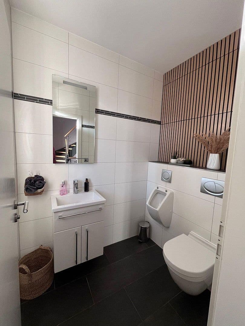 Prodej domu 284 m², pozemek 770 m², Remlingen, Bavorsko Prodej domu 284 m², pozemek 770 m², Remlingen, Bavorsko