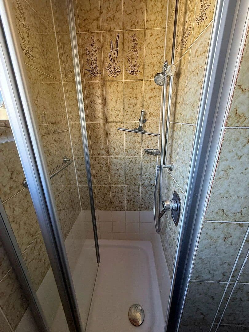 Prodej bytu 4+1 91 m², Müglitzerweg 6, Göppingen, Bádensko-Württembersko Prodej bytu 4+1 91 m², Müglitzerweg 6, Göppingen, Bádensko-Württembersko