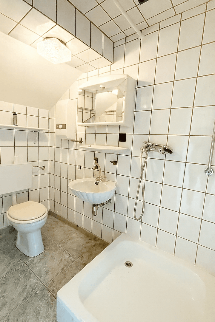 Prodej domu 131 m², pozemek 137 m², Bergerstraße 10, Herzogenrath, Severní Porýní-Vestfálsko Prodej domu 131 m², pozemek 137 m², Bergerstraße 10, Herzogenrath, Severní Porýní-Vestfálsko
