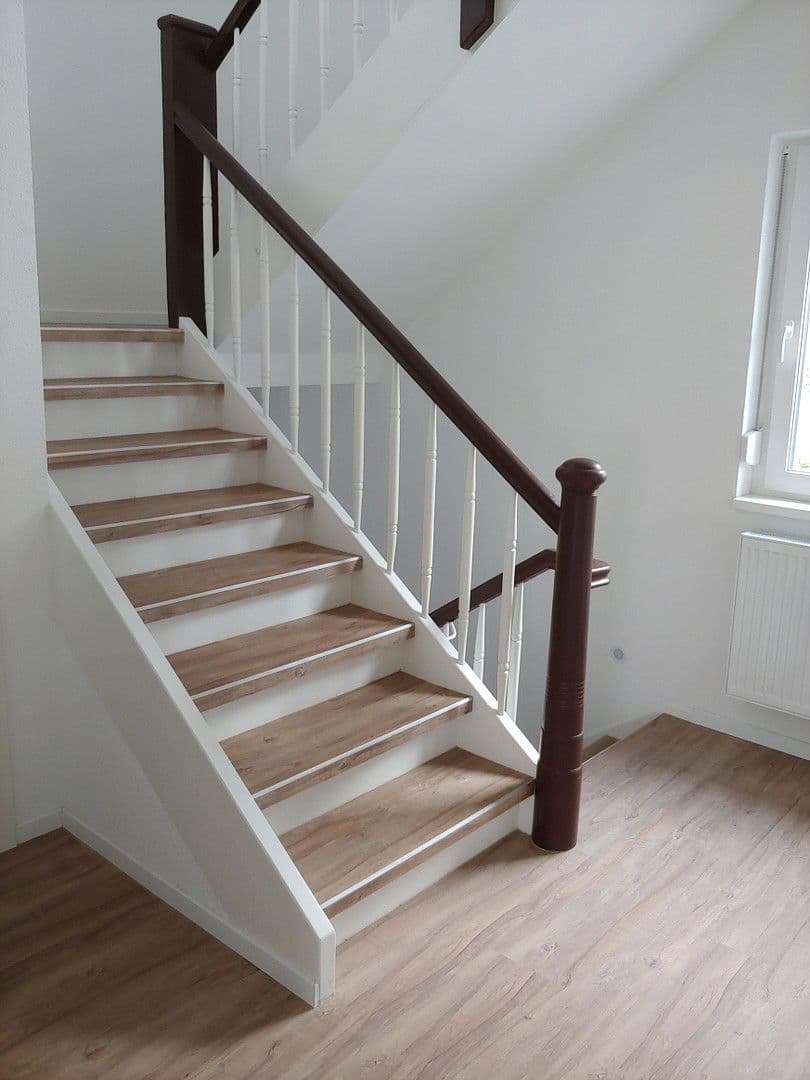 Prodej domu 130 m², pozemek 209 m², Albstadt, Bádensko-Württembersko Prodej domu 130 m², pozemek 209 m², Albstadt, Bádensko-Württembersko