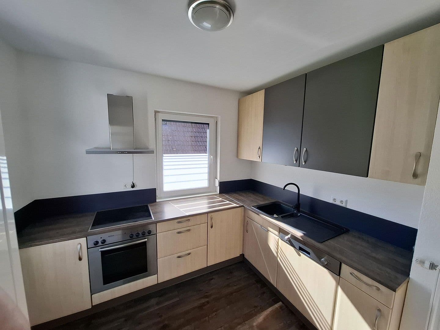 Prodej domu 130 m², pozemek 209 m², Albstadt, Bádensko-Württembersko Prodej domu 130 m², pozemek 209 m², Albstadt, Bádensko-Württembersko