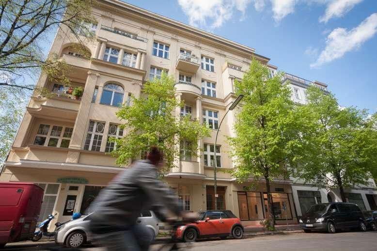 Prodej bytu 2+1 46 m², Eisenacherstraße 57, Berlin, Berlín Prodej bytu 2+1 46 m², Eisenacherstraße 57, Berlin, Berlín