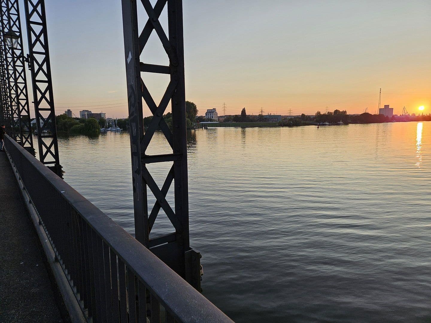 Prodej bytu 5+1 145 m², Hamburg, Hamburg Prodej bytu 5+1 145 m², Hamburg, Hamburg