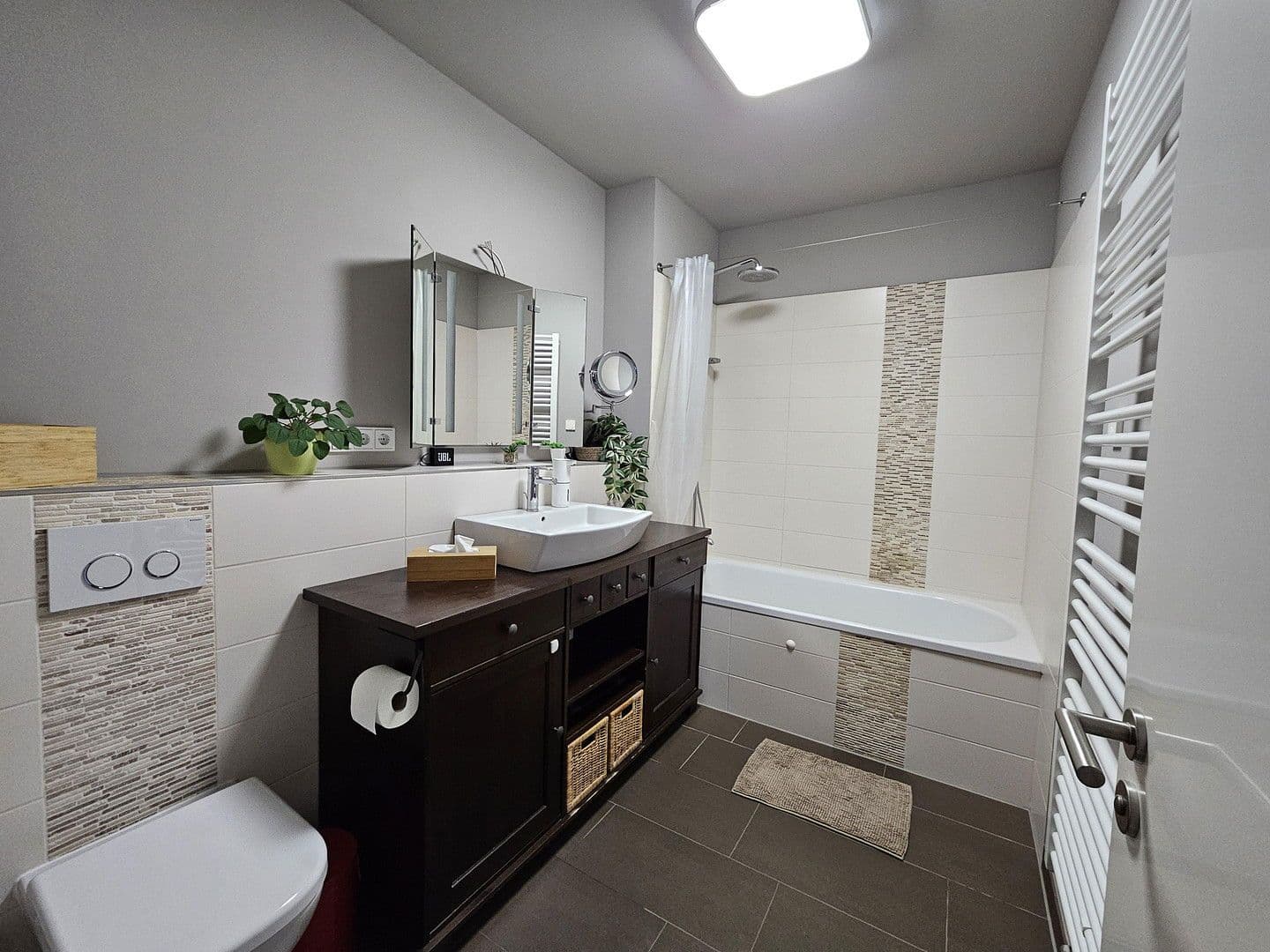 Prodej bytu 5+1 145 m², Hamburg, Hamburg Prodej bytu 5+1 145 m², Hamburg, Hamburg