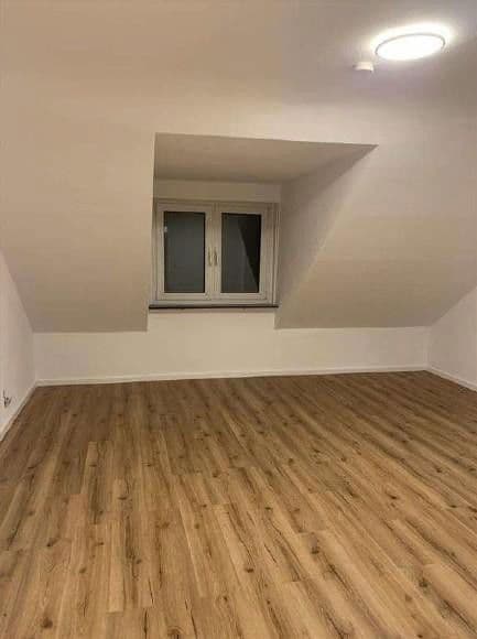 Pronájem bytu 2+1 44 m², St.-Georgen-Steige 17, Pforzheim, Bádensko-Württembersko Pronájem bytu 2+1 44 m², St.-Georgen-Steige 17, Pforzheim, Bádensko-Württembersko