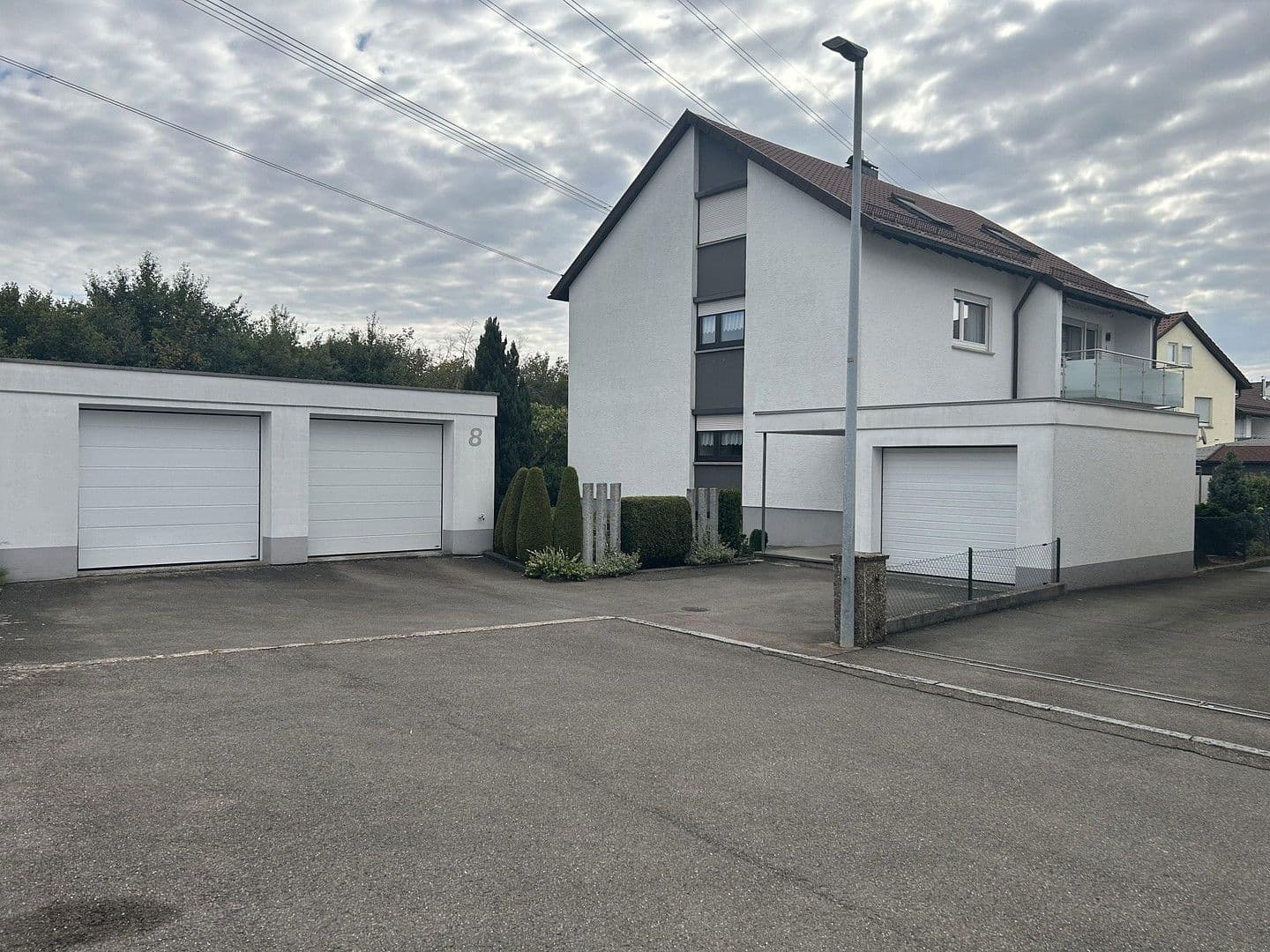 Prodej domu 250 m², pozemek 1.053 m², Ehningen, Bádensko-Württembersko Prodej domu 250 m², pozemek 1.053 m², Ehningen, Bádensko-Württembersko