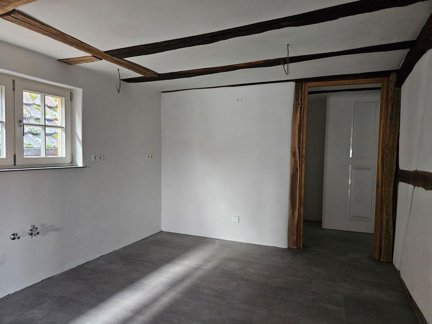 Pronájem bytu 5+1 128 m², Mühlacker, Bádensko-Württembersko Pronájem bytu 5+1 128 m², Mühlacker, Bádensko-Württembersko