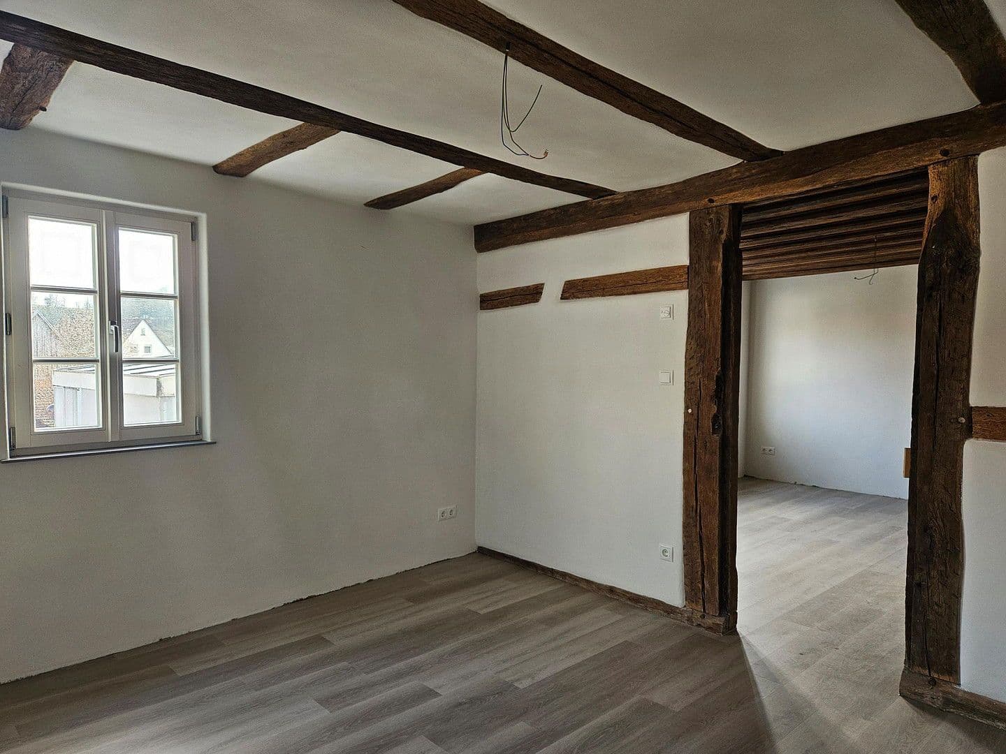 Pronájem bytu 5+1 128 m², Mühlacker, Bádensko-Württembersko Pronájem bytu 5+1 128 m², Mühlacker, Bádensko-Württembersko