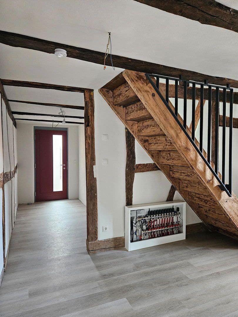 Pronájem bytu 5+1 128 m², Mühlacker, Bádensko-Württembersko Pronájem bytu 5+1 128 m², Mühlacker, Bádensko-Württembersko