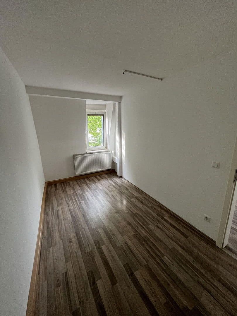 Prodej bytu 4+1 100 m², Brücknerstr. 3, Zirndorf, Bavorsko Prodej bytu 4+1 100 m², Brücknerstr. 3, Zirndorf, Bavorsko