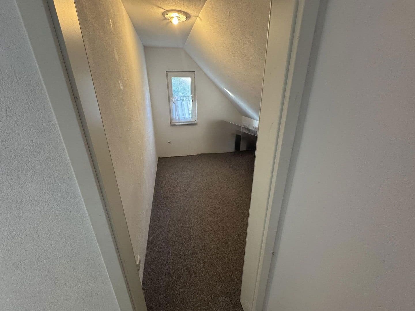 Prodej domu 250 m², pozemek 406 m², Bad Rappenau, Bádensko-Württembersko Prodej domu 250 m², pozemek 406 m², Bad Rappenau, Bádensko-Württembersko