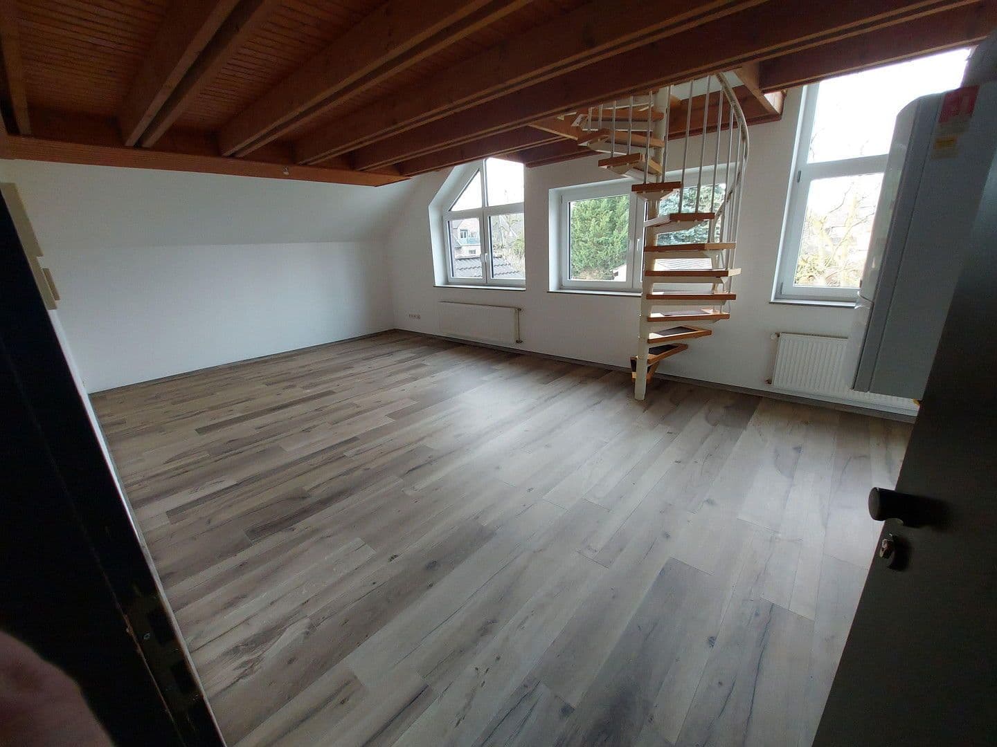 Pronájem bytu 1+1 35 m², Köln, Severní Porýní-Vestfálsko Pronájem bytu 1+1 35 m², Köln, Severní Porýní-Vestfálsko