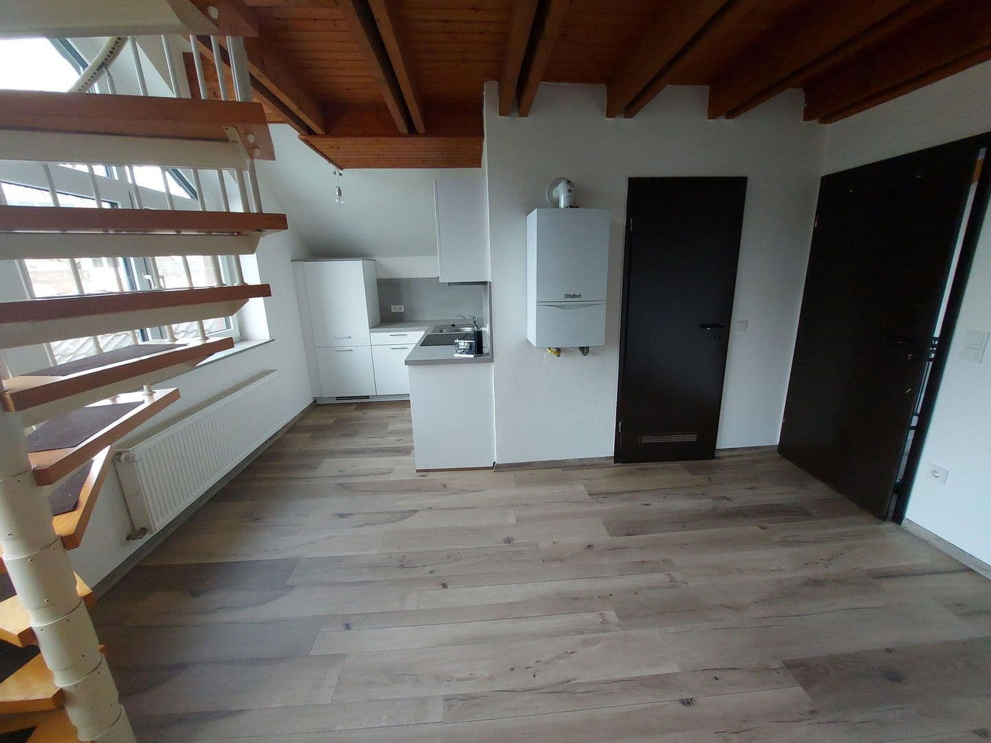 Pronájem bytu 1+1 35 m², Köln, Severní Porýní-Vestfálsko Pronájem bytu 1+1 35 m², Köln, Severní Porýní-Vestfálsko