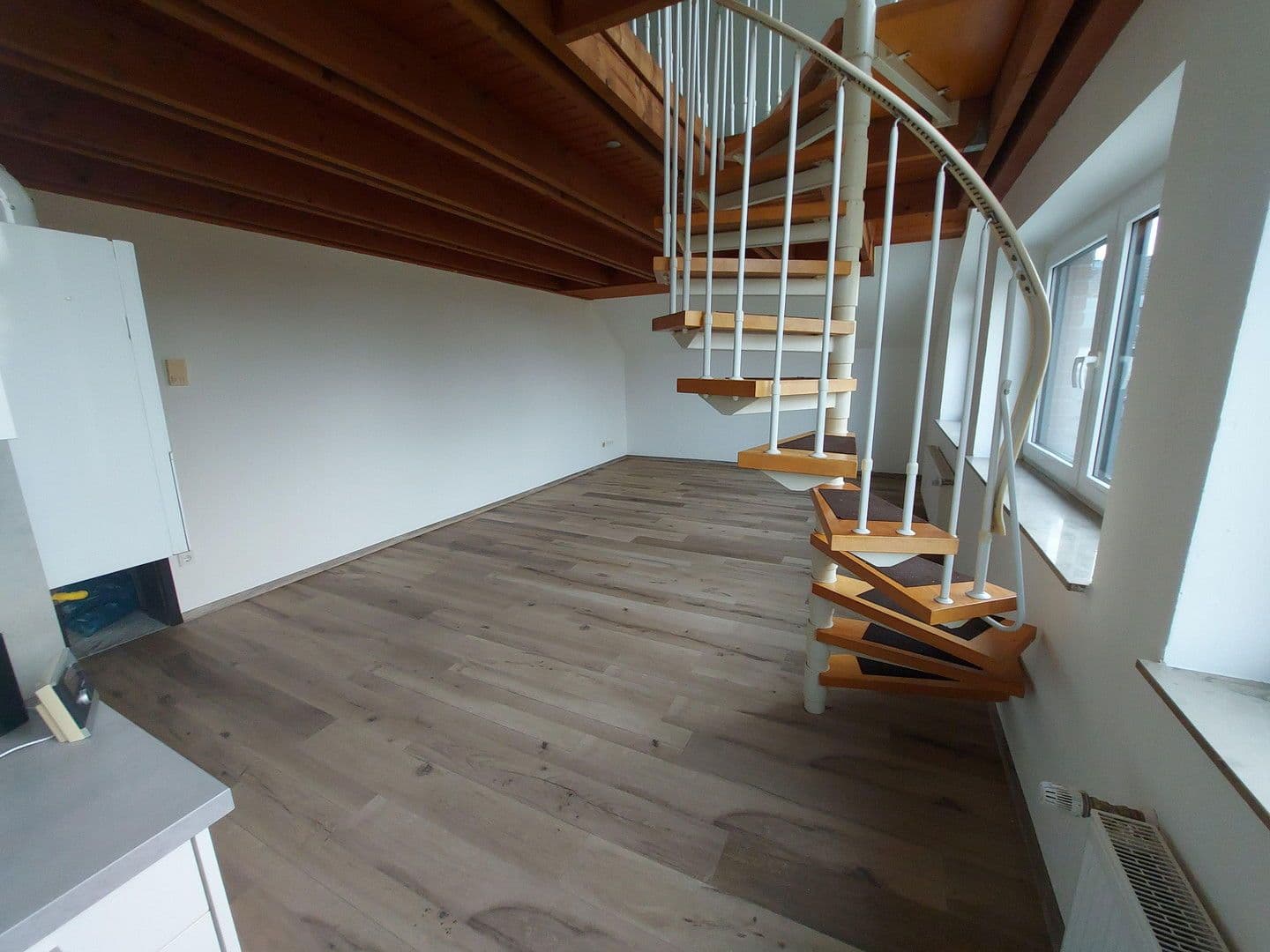 Pronájem bytu 1+1 35 m², Köln, Severní Porýní-Vestfálsko Pronájem bytu 1+1 35 m², Köln, Severní Porýní-Vestfálsko