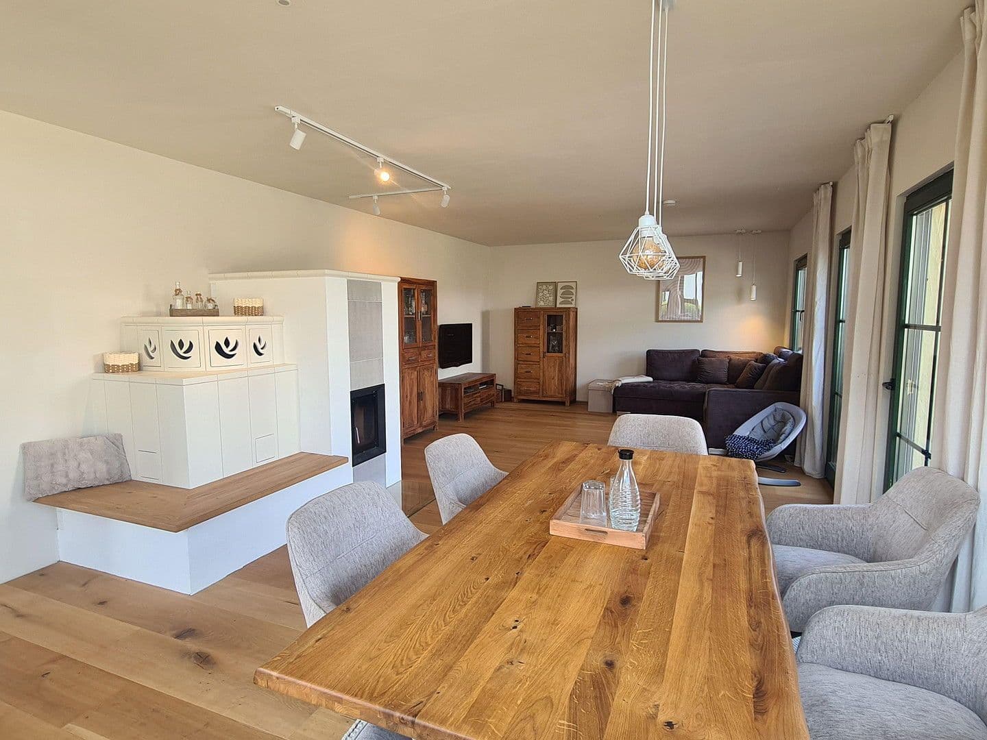 Prodej domu 220 m², pozemek 530 m², Gönnersdorf, Porýní-Falc Prodej domu 220 m², pozemek 530 m², Gönnersdorf, Porýní-Falc