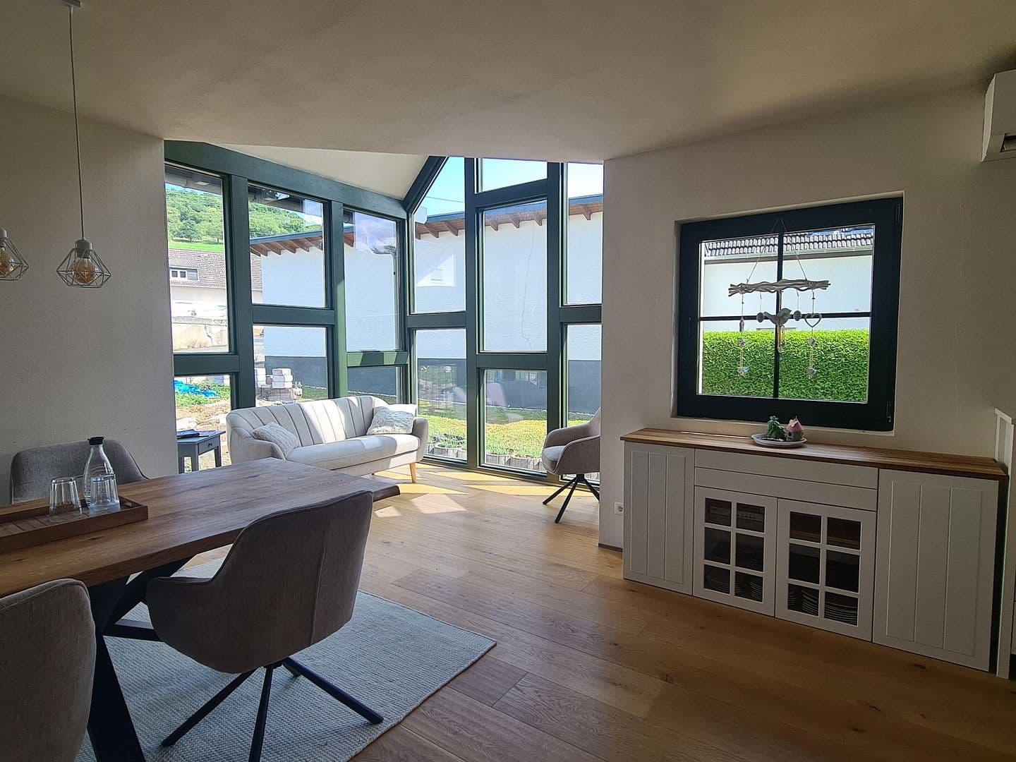 Prodej domu 220 m², pozemek 530 m², Gönnersdorf, Porýní-Falc Prodej domu 220 m², pozemek 530 m², Gönnersdorf, Porýní-Falc