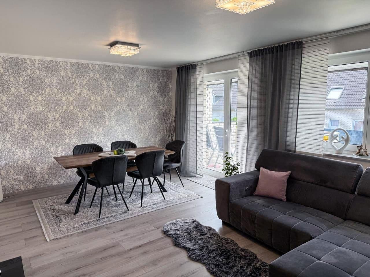 Prodej domu 168 m², pozemek 334 m², Bielefeld, Severní Porýní-Vestfálsko Prodej domu 168 m², pozemek 334 m², Bielefeld, Severní Porýní-Vestfálsko