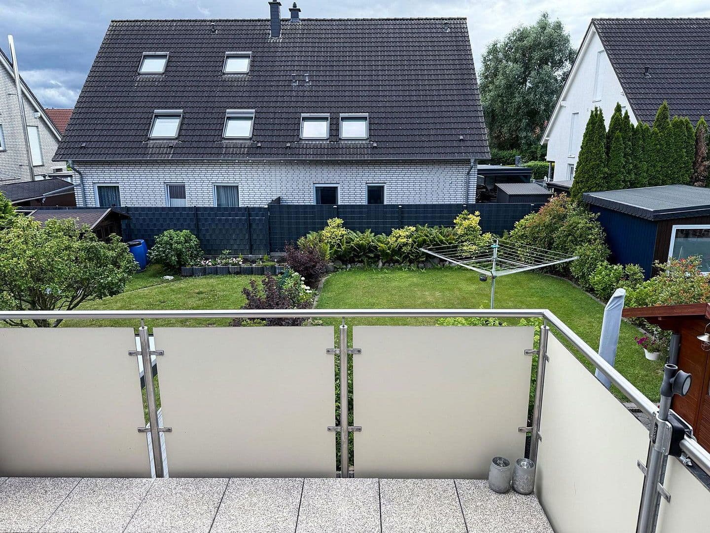 Prodej domu 168 m², pozemek 334 m², Bielefeld, Severní Porýní-Vestfálsko Prodej domu 168 m², pozemek 334 m², Bielefeld, Severní Porýní-Vestfálsko