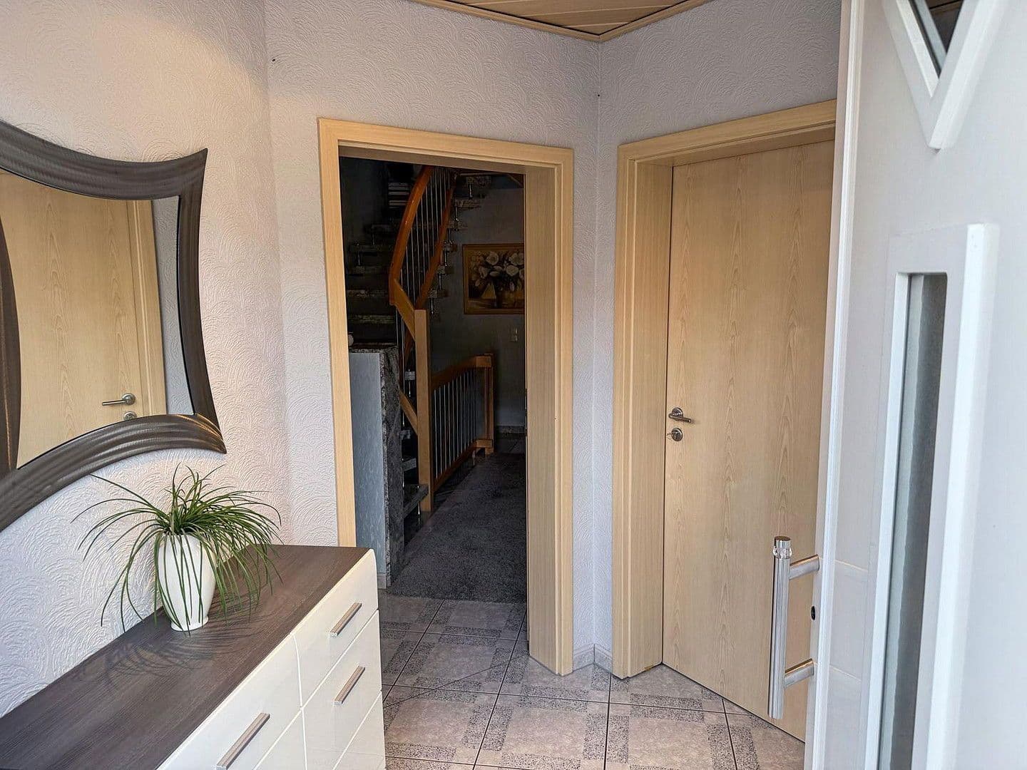 Prodej domu 168 m², pozemek 334 m², Bielefeld, Severní Porýní-Vestfálsko Prodej domu 168 m², pozemek 334 m², Bielefeld, Severní Porýní-Vestfálsko