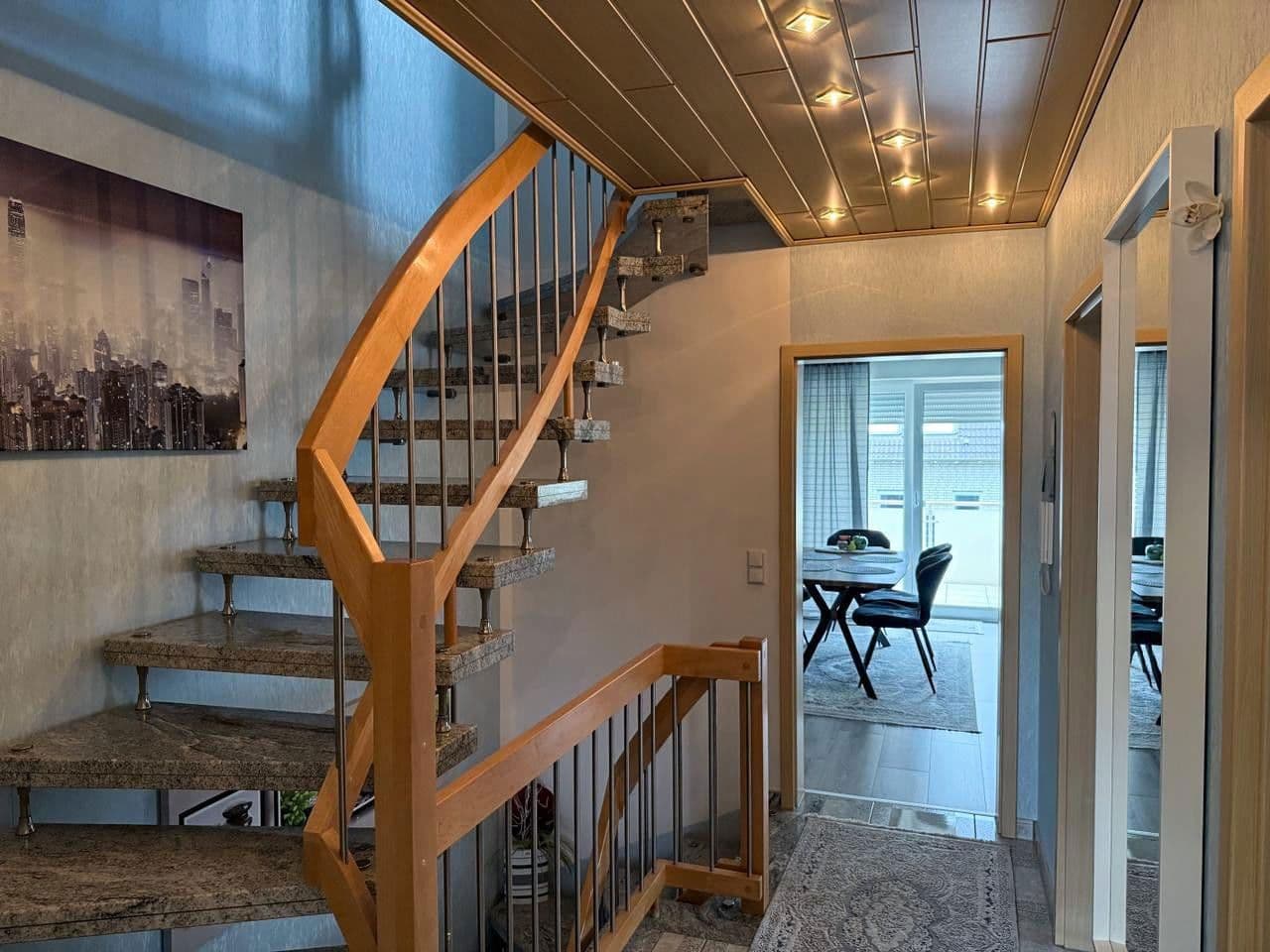 Prodej domu 168 m², pozemek 334 m², Bielefeld, Severní Porýní-Vestfálsko Prodej domu 168 m², pozemek 334 m², Bielefeld, Severní Porýní-Vestfálsko