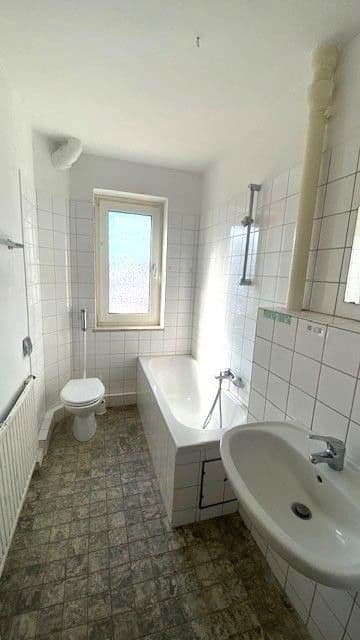 Pronájem bytu 3+1 60 m², Zweibrücken, Porýní-Falc Pronájem bytu 3+1 60 m², Zweibrücken, Porýní-Falc