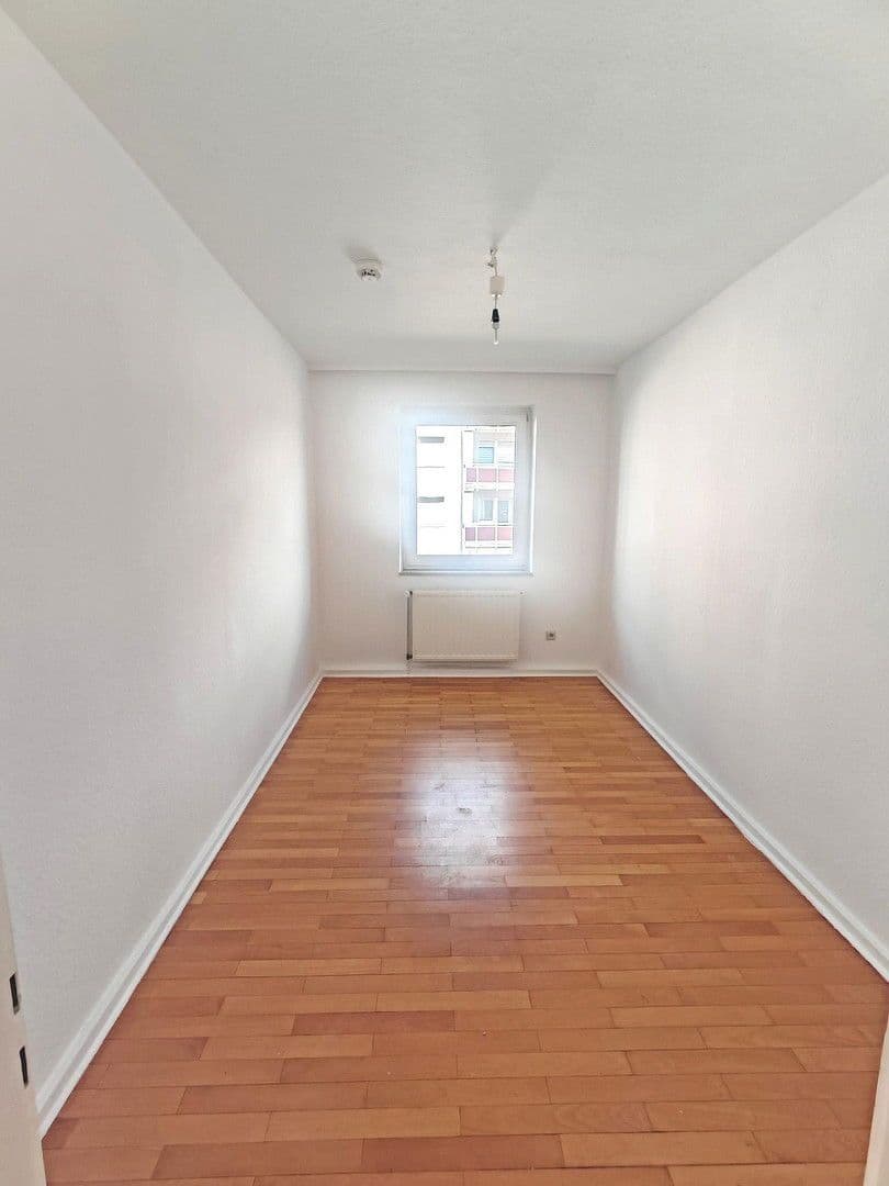Pronájem bytu 3+1 60 m², Zweibrücken, Porýní-Falc Pronájem bytu 3+1 60 m², Zweibrücken, Porýní-Falc