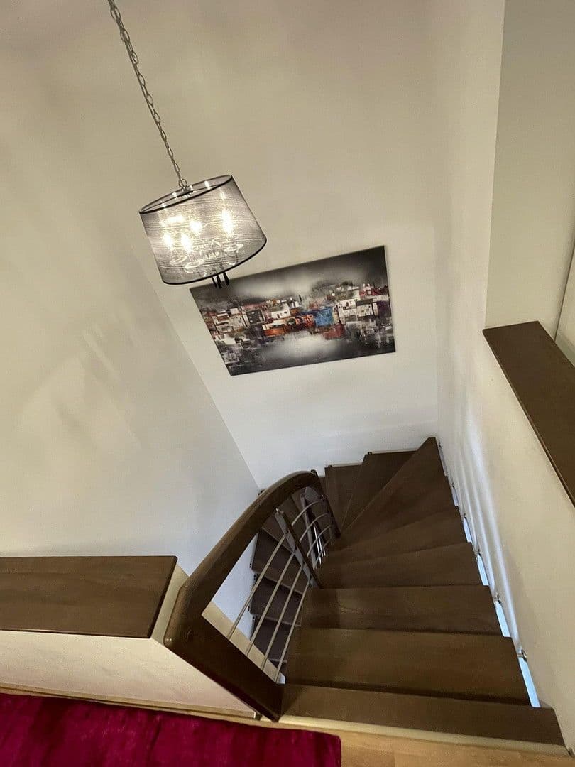 Prodej domu 253 m², pozemek 327 m², Baden-Baden, Bádensko-Württembersko Prodej domu 253 m², pozemek 327 m², Baden-Baden, Bádensko-Württembersko