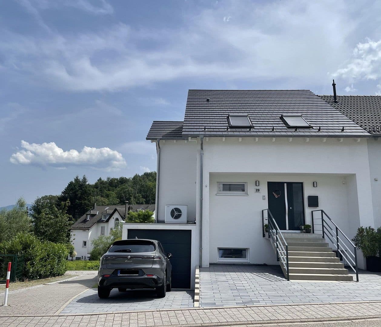 Prodej domu 253 m², pozemek 327 m², Baden-Baden, Bádensko-Württembersko Prodej domu 253 m², pozemek 327 m², Baden-Baden, Bádensko-Württembersko