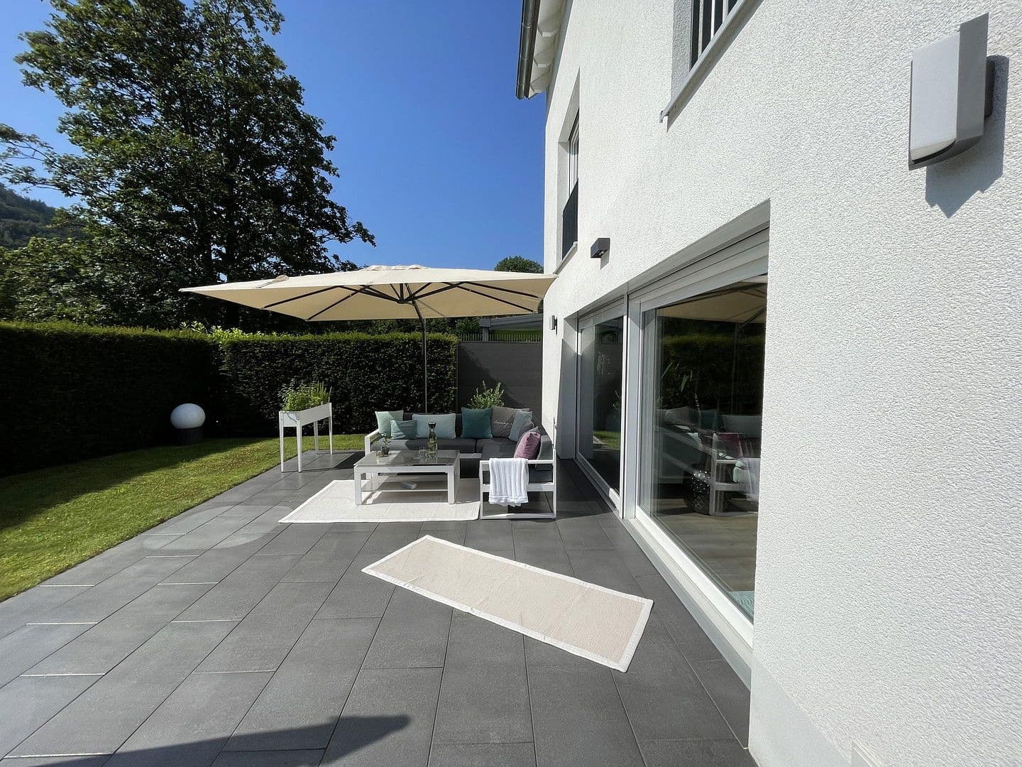 Prodej domu 253 m², pozemek 327 m², Baden-Baden, Bádensko-Württembersko Prodej domu 253 m², pozemek 327 m², Baden-Baden, Bádensko-Württembersko