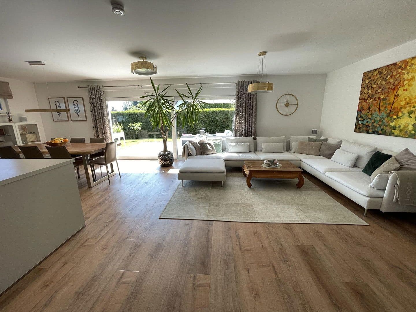 Prodej domu 253 m², pozemek 327 m², Baden-Baden, Bádensko-Württembersko Prodej domu 253 m², pozemek 327 m², Baden-Baden, Bádensko-Württembersko