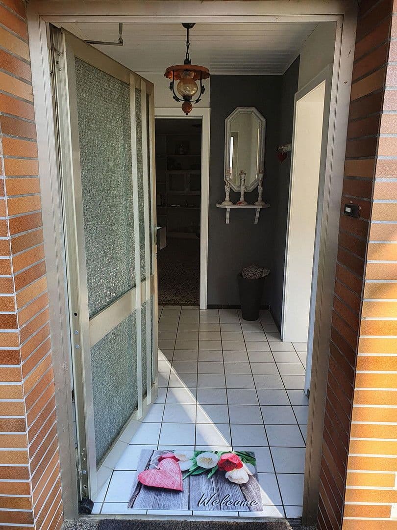 Pronájem domu 201 m², pozemek 450 m², Kleine Pfarrgasse 3, Hofgeismar, Hessen Pronájem domu 201 m², pozemek 450 m², Kleine Pfarrgasse 3, Hofgeismar, Hessen