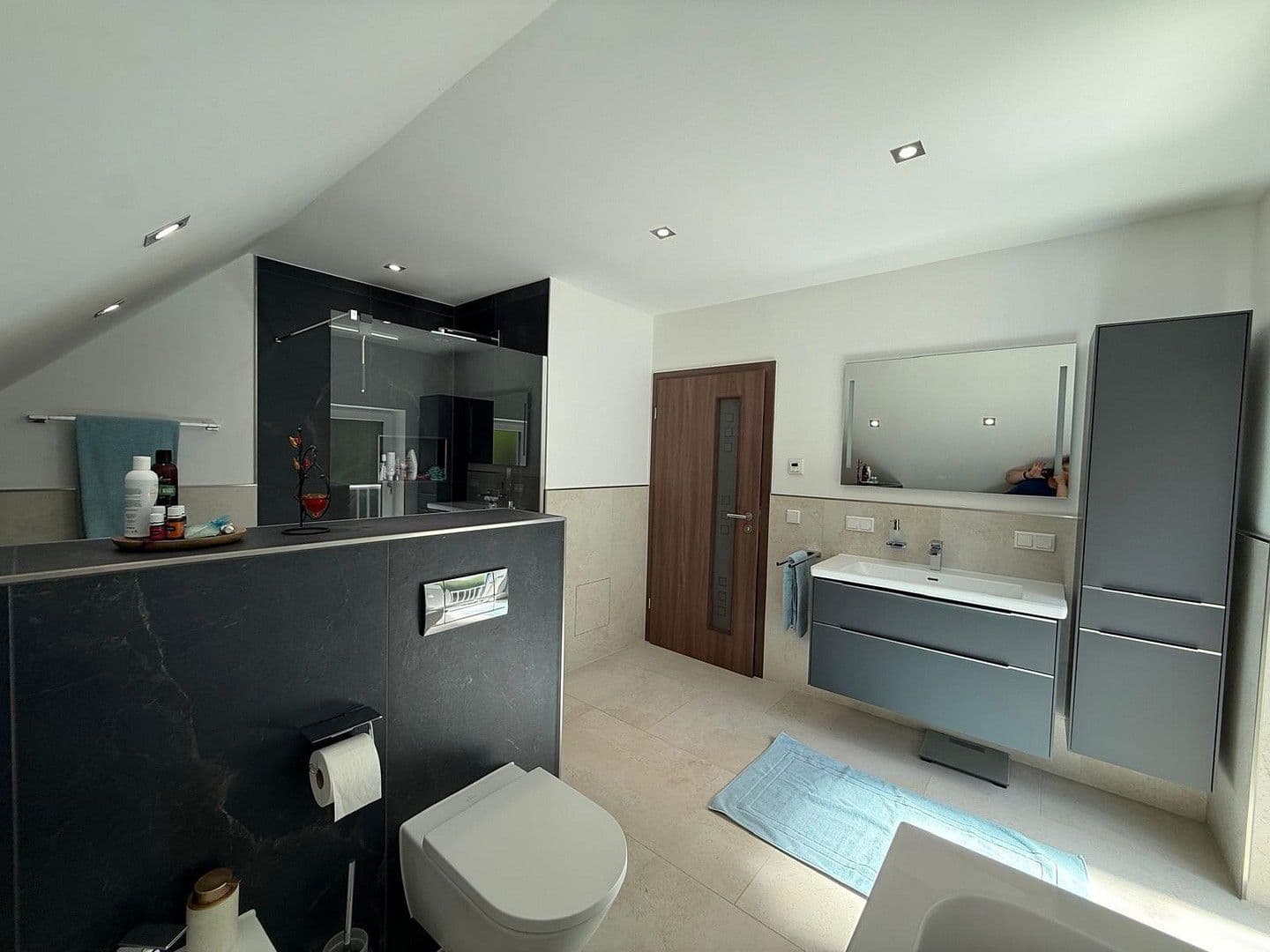 Prodej domu 263 m², pozemek 880 m², Schwabach, Bavorsko Prodej domu 263 m², pozemek 880 m², Schwabach, Bavorsko