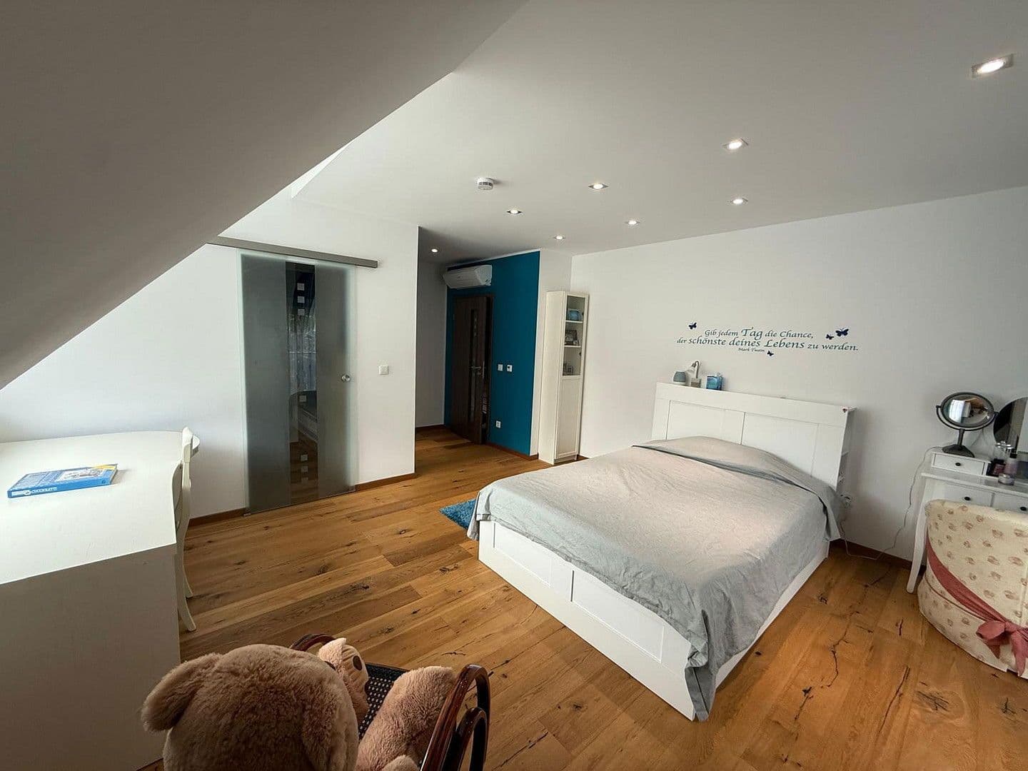 Prodej domu 263 m², pozemek 880 m², Schwabach, Bavorsko Prodej domu 263 m², pozemek 880 m², Schwabach, Bavorsko